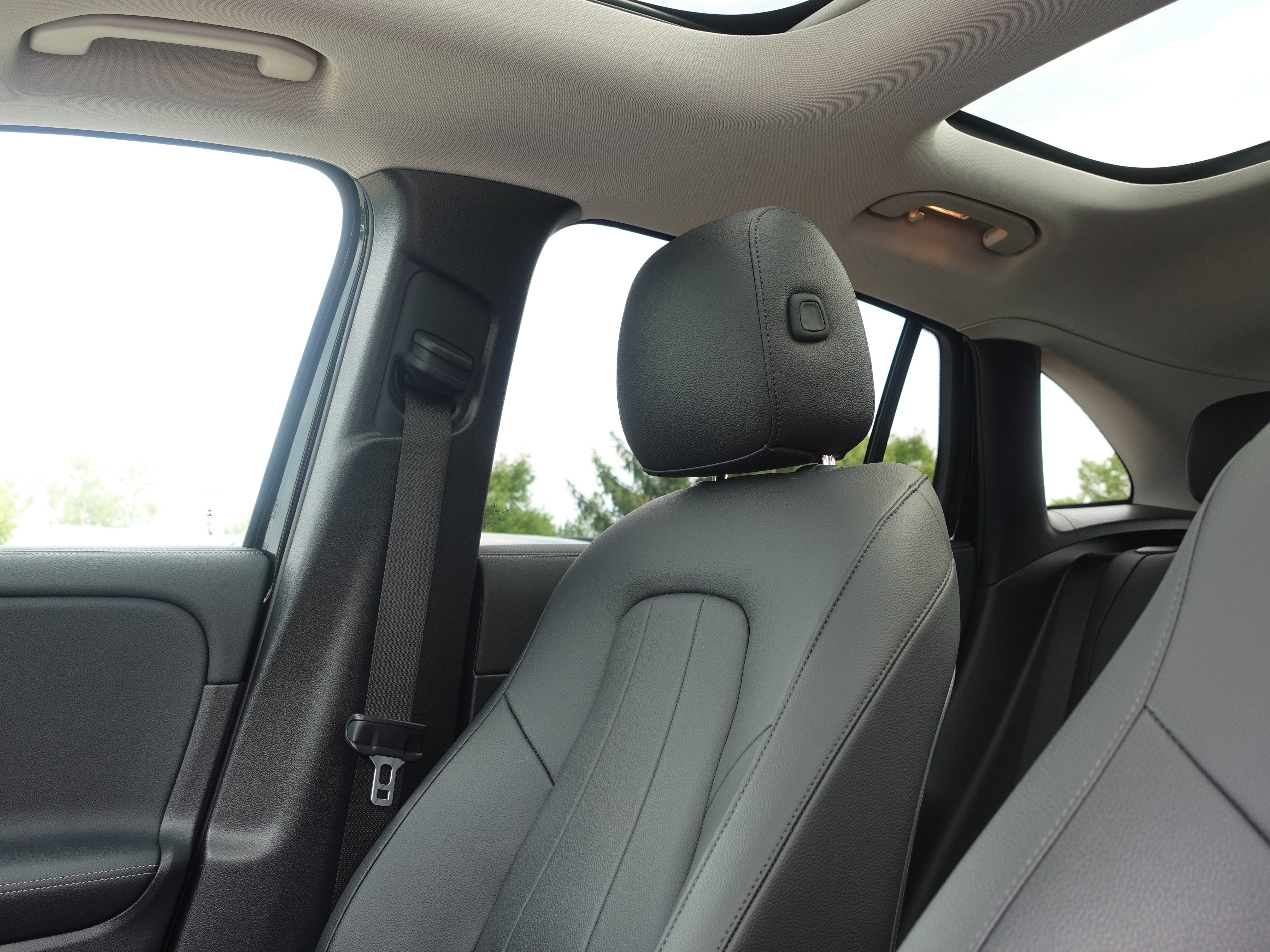 2021 Mercedes-Benz GLA GLA250 - Photo 11