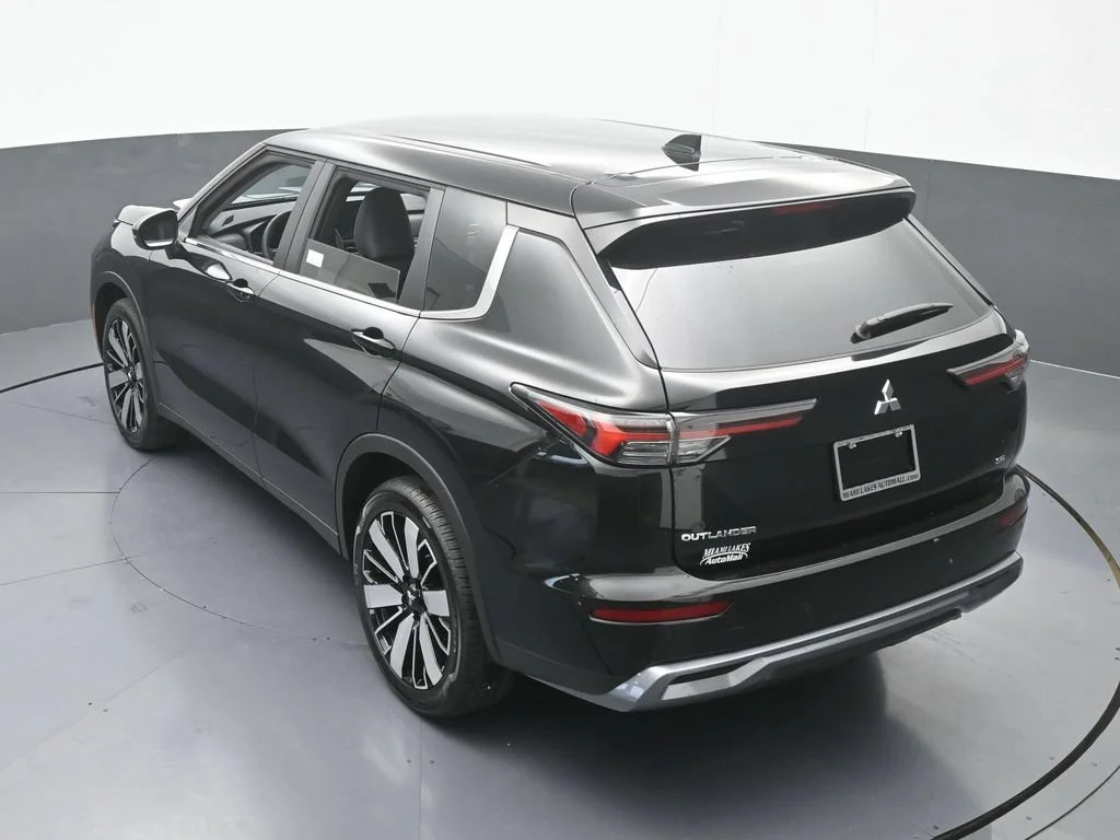 2026 Mitsubishi Outlander SE - Photo 59