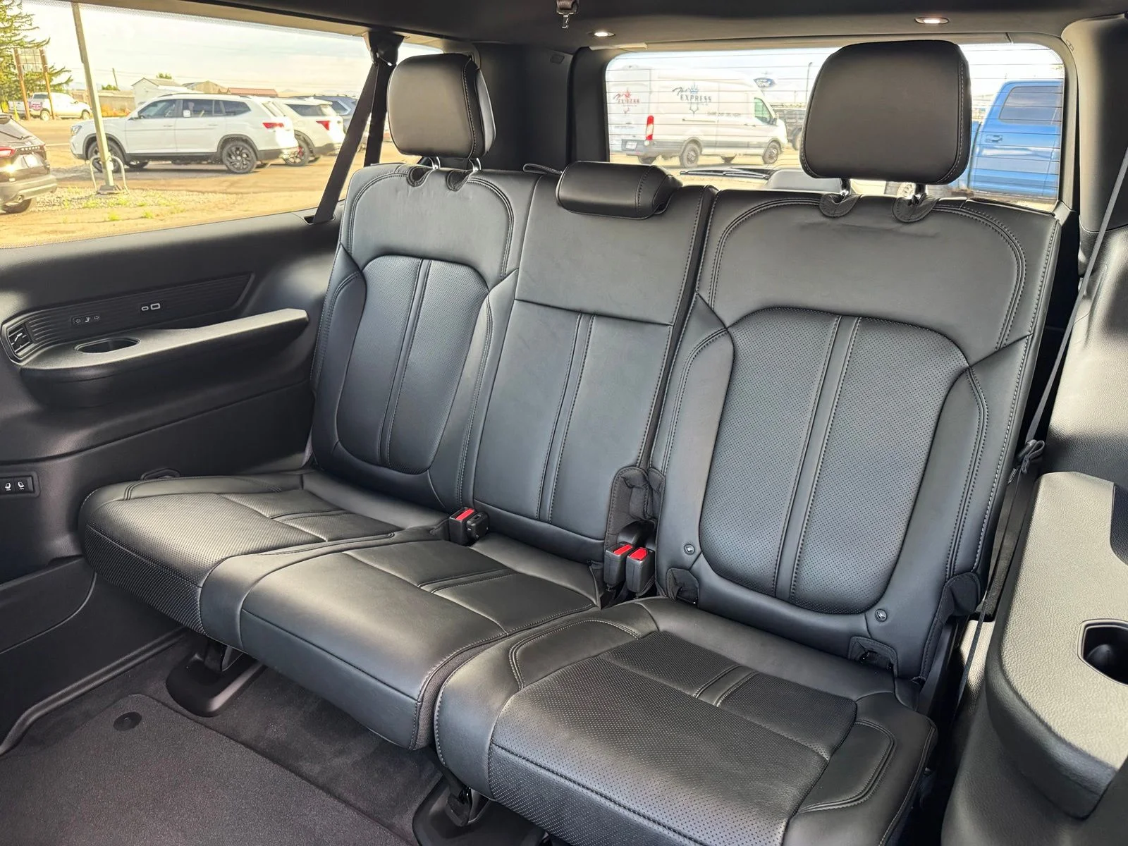 New 2026 Steel Blue Exterior Paint Jeep Limited Altitude image 34