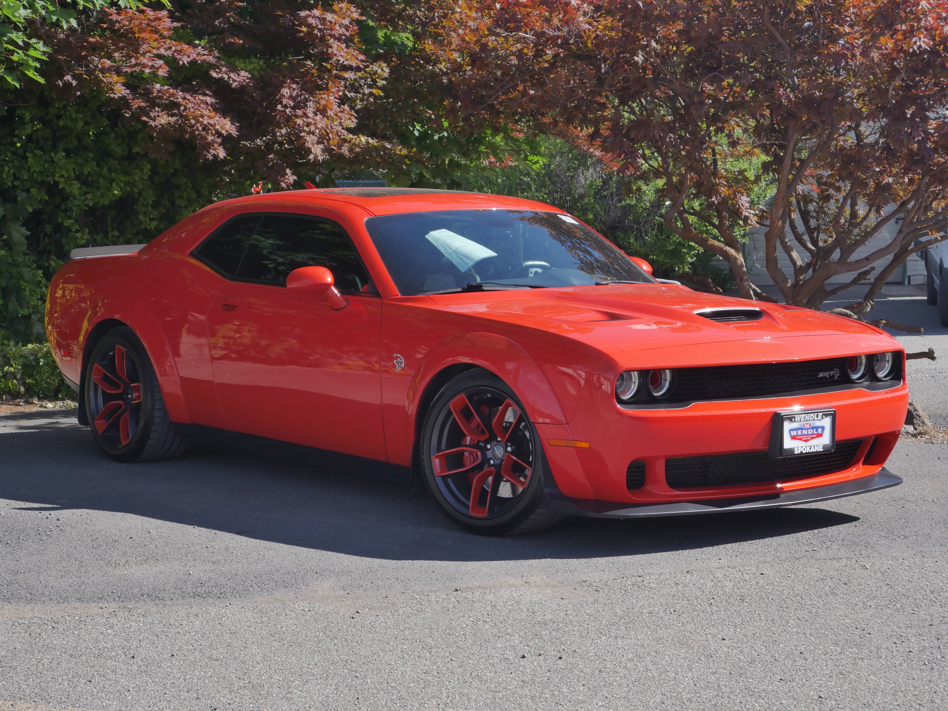 Used 2018 Go Mango Dodge SRT Hellcat Widebody image 28