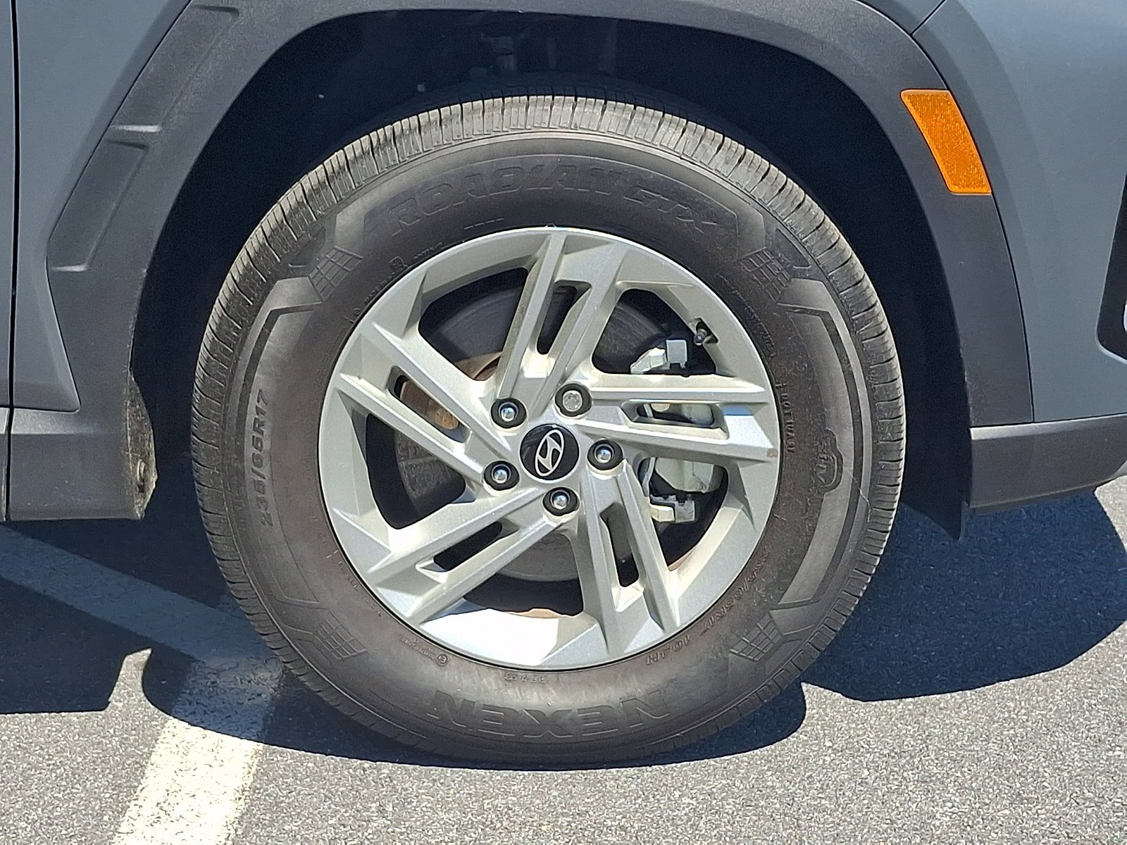 2025 Hyundai Tucson SE - Photo 8