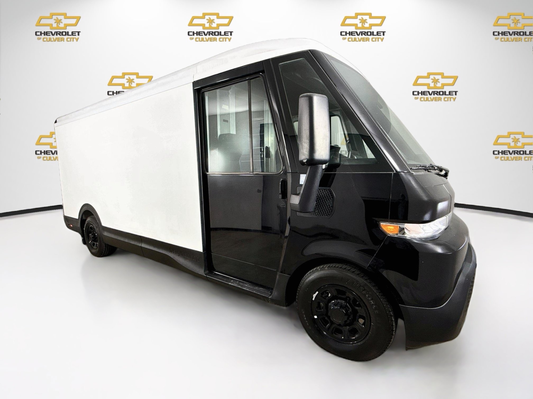 Used 2023 Black BrightDrop EJY image 28