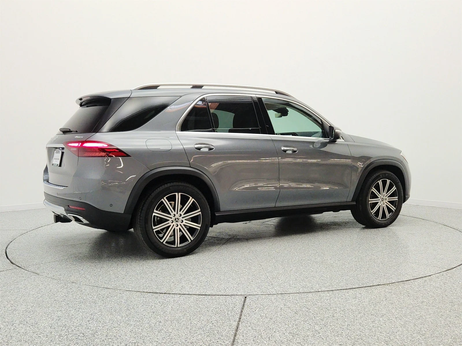 Certified Used 2024 Selenite Grey Metallic Mercedes-Benz GLE 350 4MATIC® SUV image 5