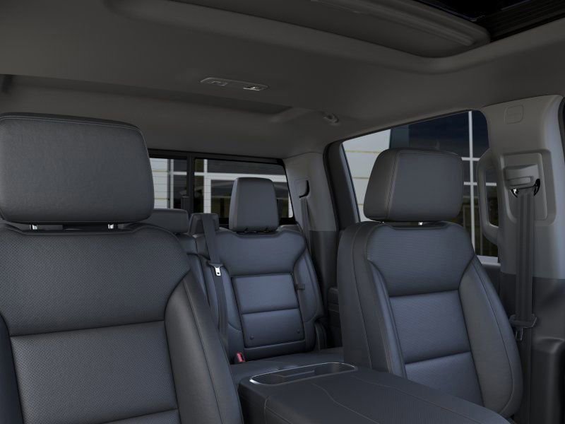 New 2025 GMC Sierra 1500 SLT 4D Crew Cab