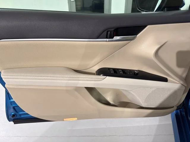 Used 2019 Blue Toyota XLE image 16
