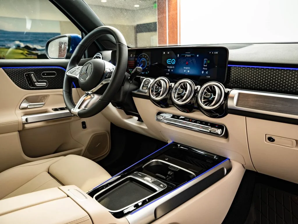 Used 2024 Starling Blue Metallic Mercedes-Benz 300 image 47
