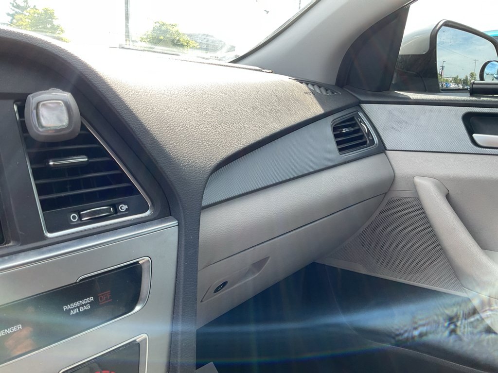 Used 2017 Symphony Silver Hyundai 2.4L image 19
