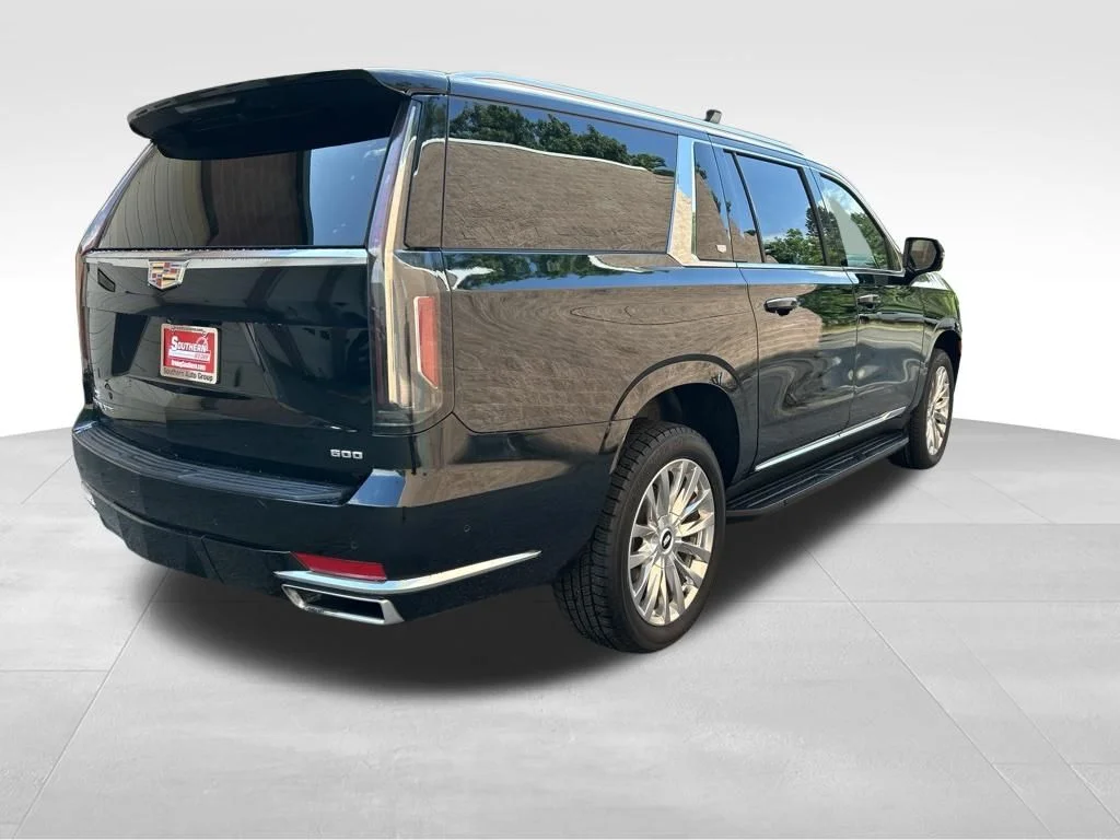 Used 2023 Black Cadillac Premium image 5