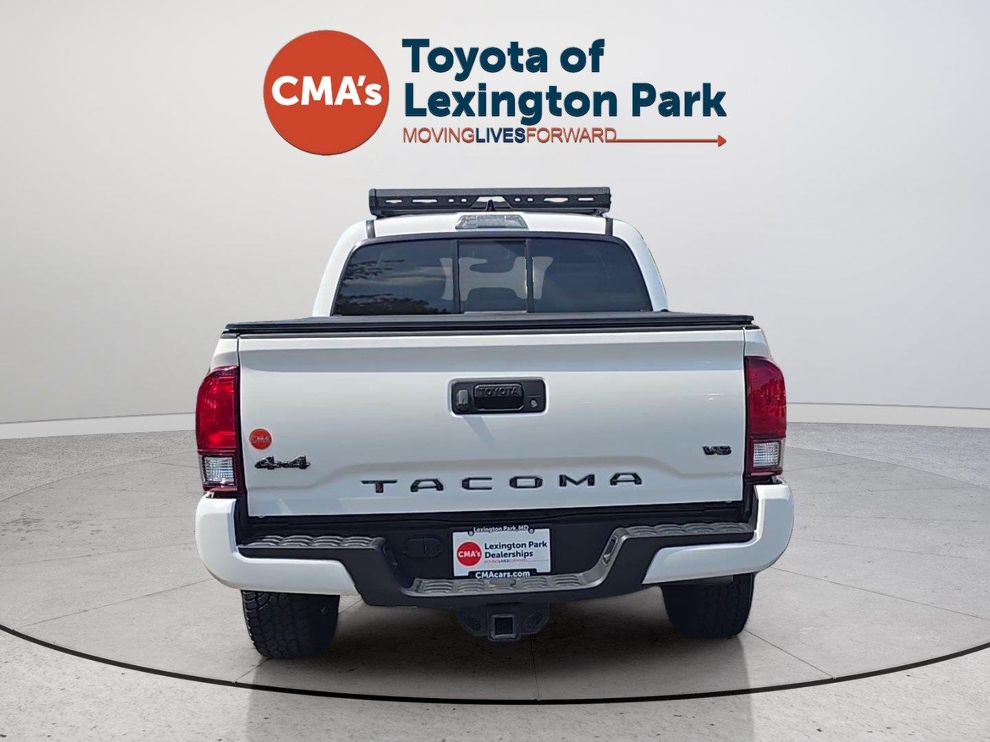 Used 2023 Ice Cap Toyota SR V6 image 4