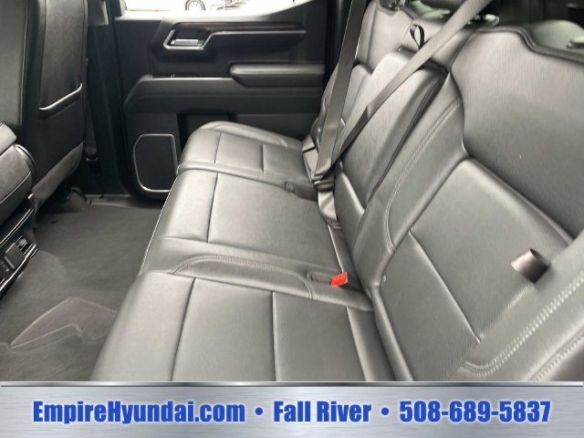 2026 GMC Sierra 1500 SLT - Photo 17