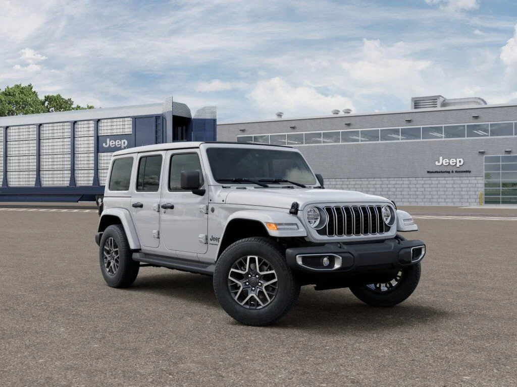 New 2026 Bright White Clear-Coat Exterior Paint Jeep Sahara image 5