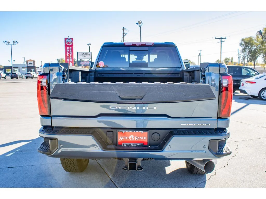 2026 GMC Sierra 3500HD Denali - Photo 14
