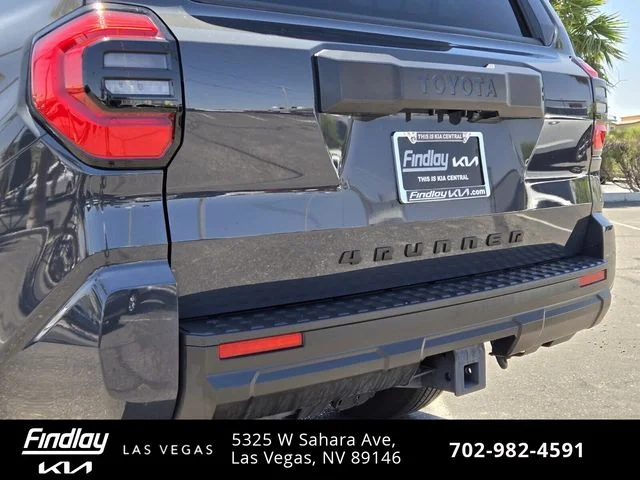 Used 2025  Toyota SR5 image 8