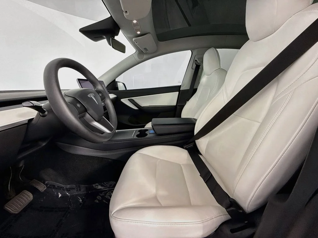 Used 2022 Blue Tesla Long Range image 21