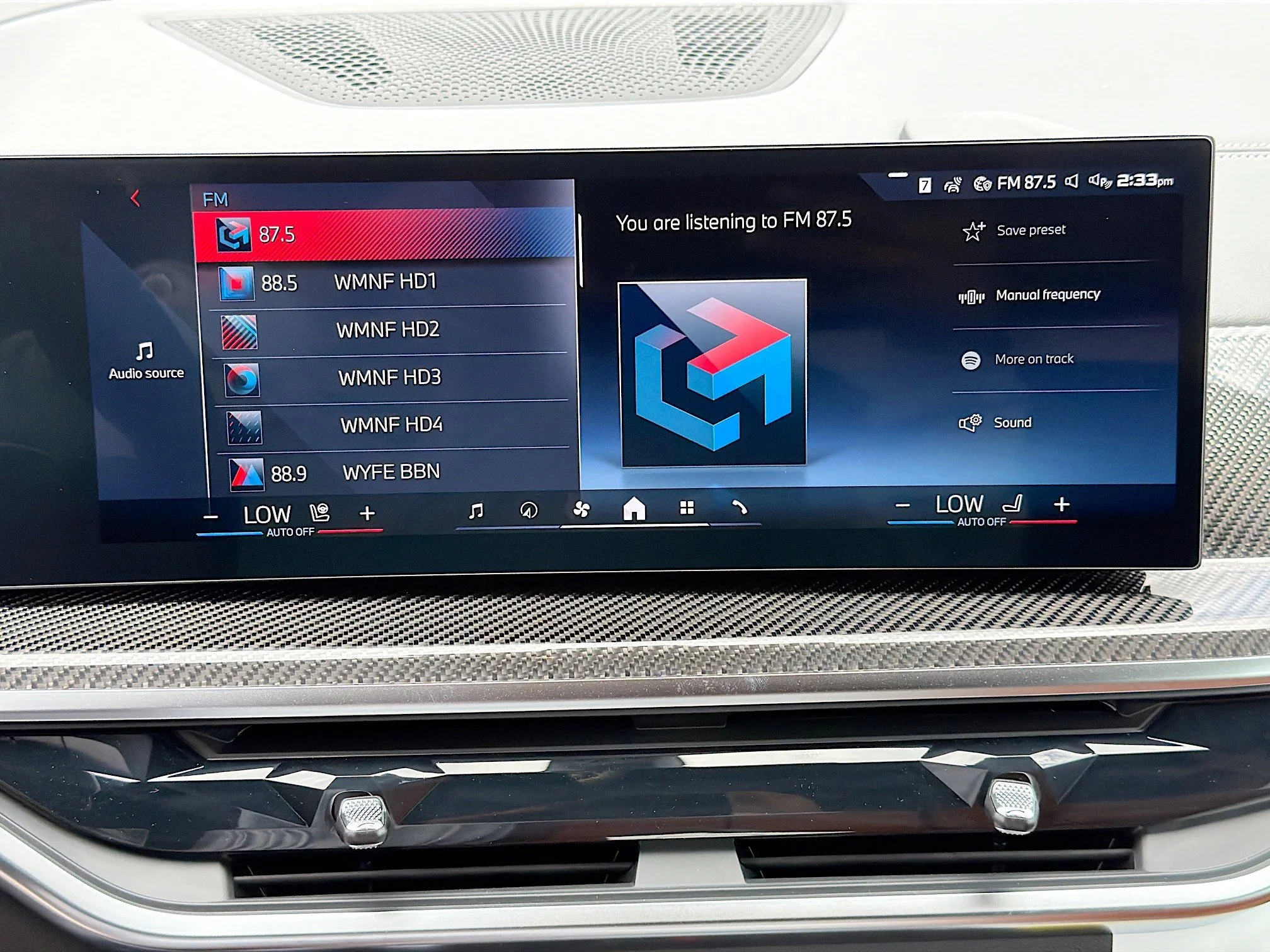 New 2026 Black Sapphire Metallic BMW M60i image 30