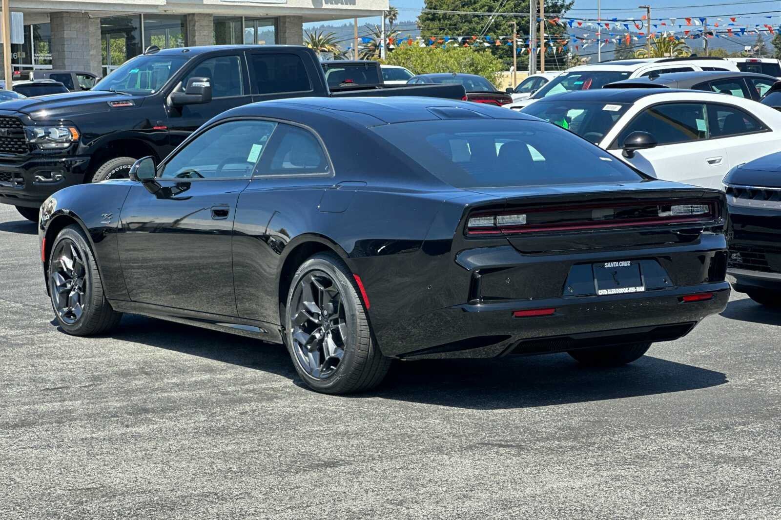 2025 Dodge Charger Daytona R/T - Photo 6
