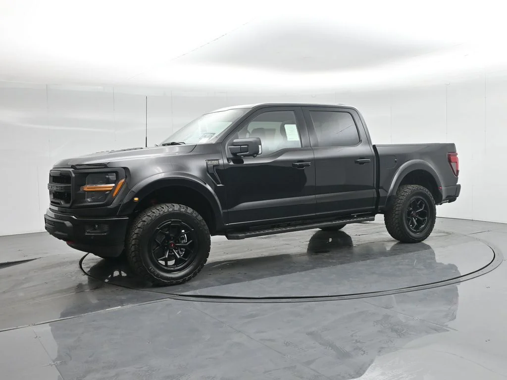 New 2025 Black Ford XLT image 29