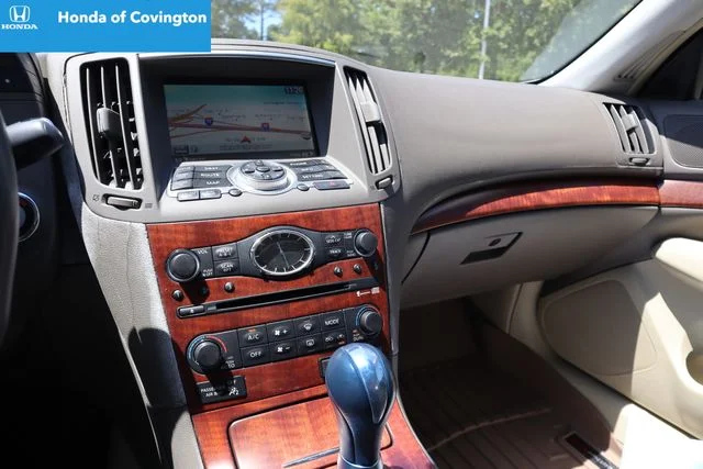 Used 2007 Ivory Pearl INFINITI Journey image 17