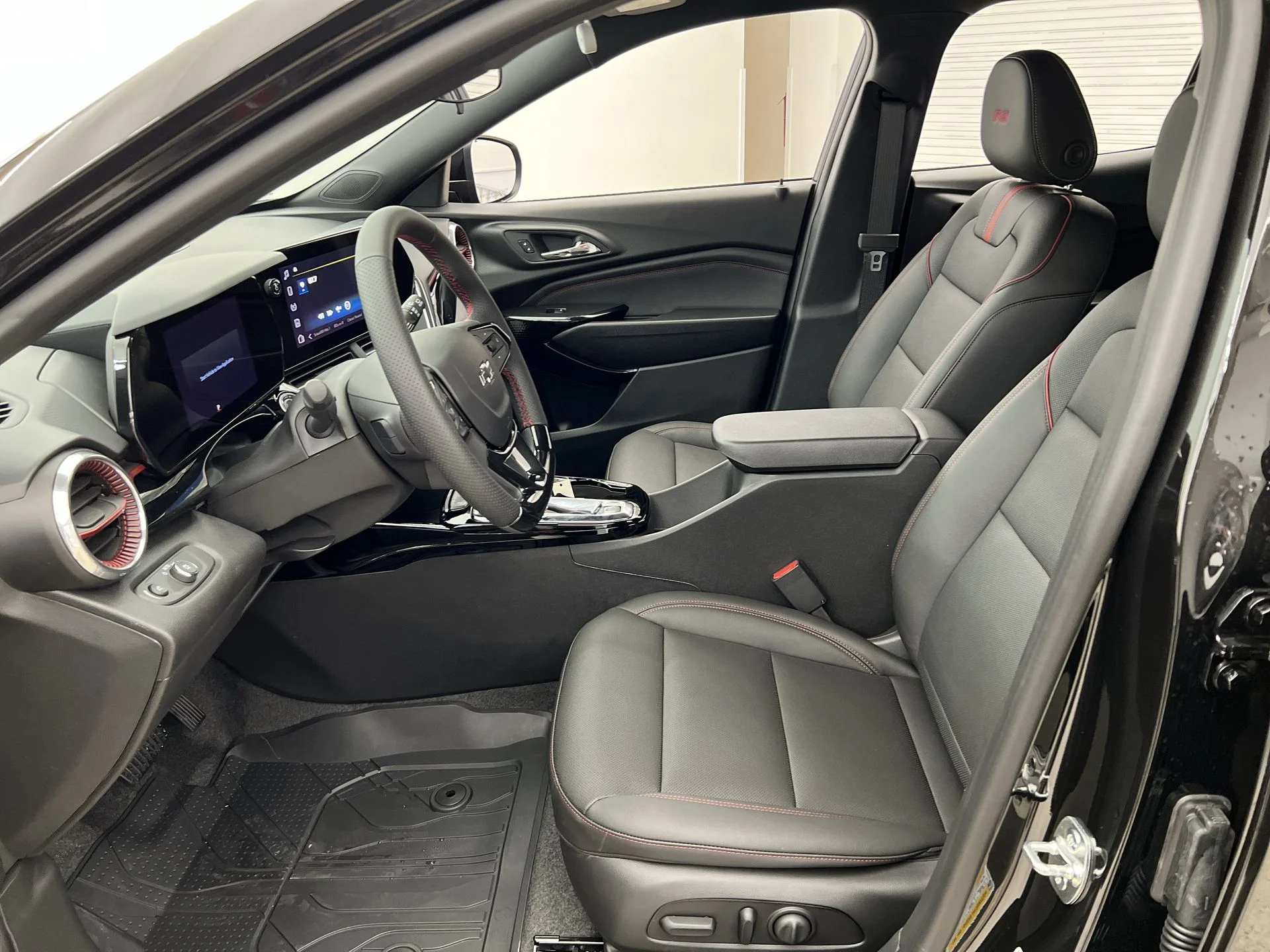 2026 Chevrolet Trax RS - Photo 39