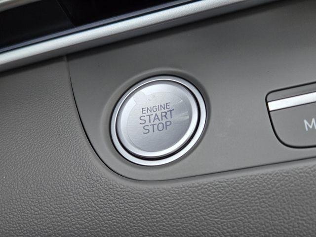 2025 Hyundai Elantra Blue - Photo 22