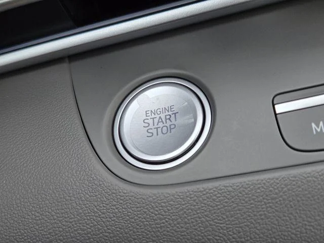 2025 Hyundai Elantra Blue - Photo 22