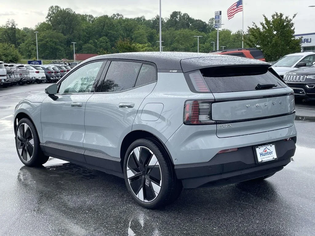 2025 Volvo EX30 Ultra - Photo 28