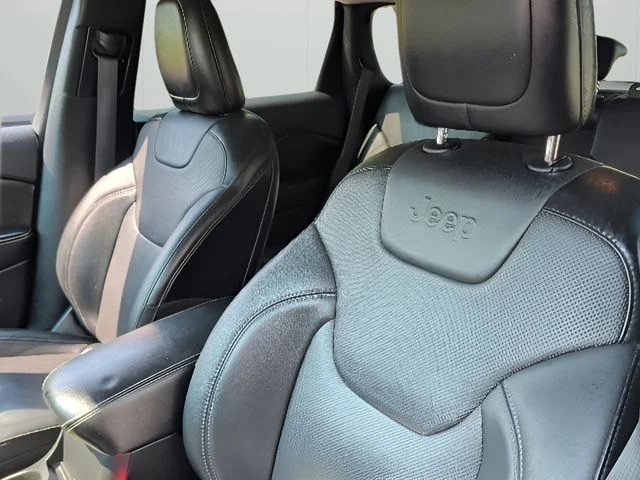 Used 2020 Black Jeep Limited image 12