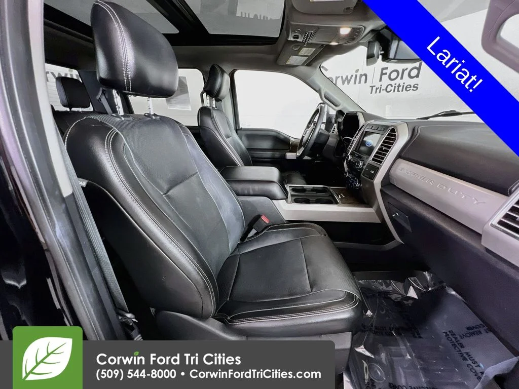 Used 2017 Shadow Black Ford Lariat image 16