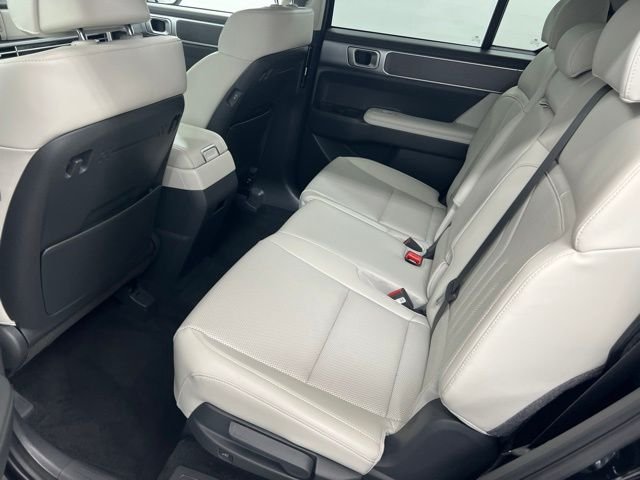 Used 2026 Phantom Black Hyundai SEL image 11