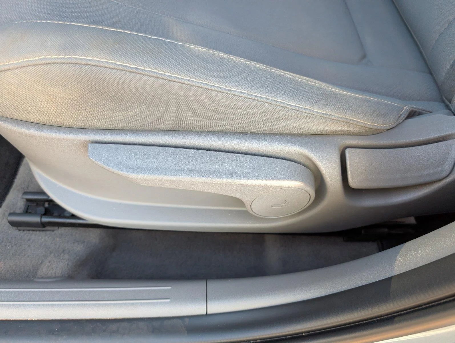 Used 2023 Electric Shadow Hyundai SEL image 15