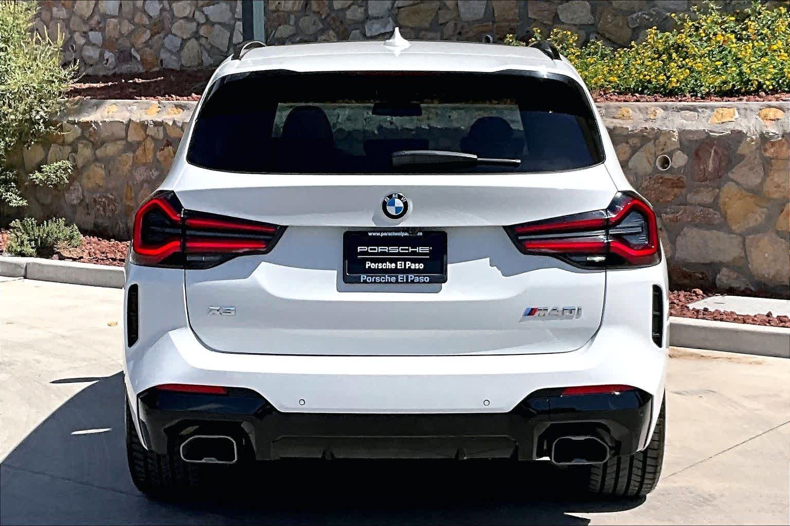 Used 2024 Alpine White BMW M40i image 6