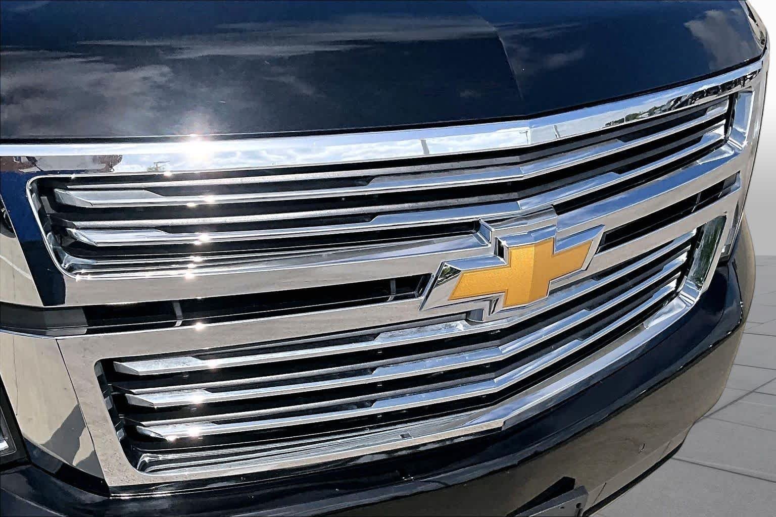 Used 2019 Black Chevrolet Premier image 28