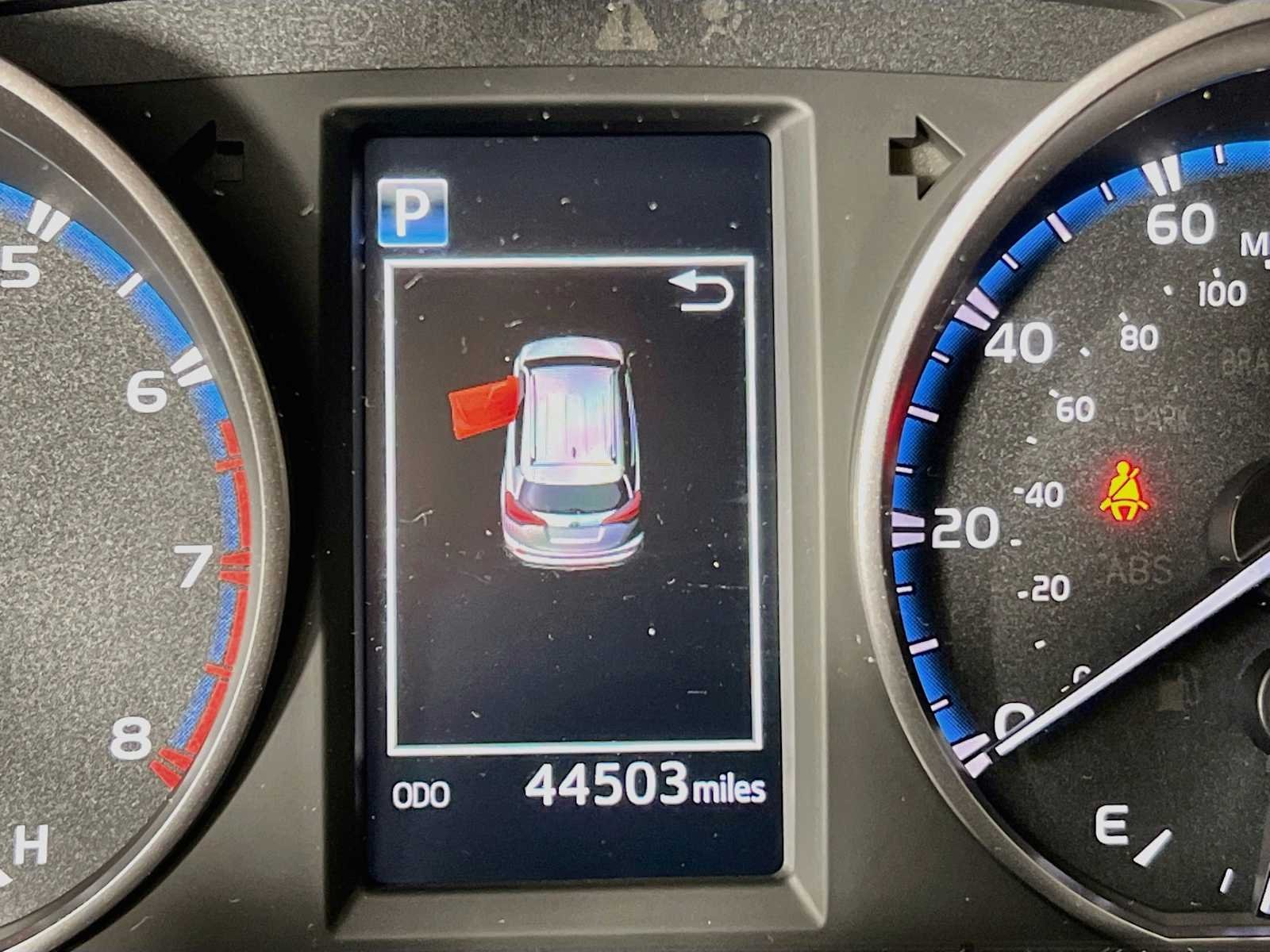 Used 2017 Super White Toyota XLE image 12