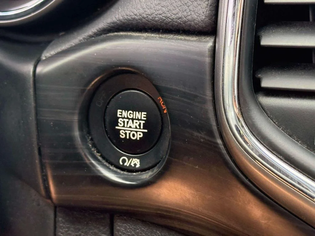 Used 2020 White Jeep Laredo E image 22