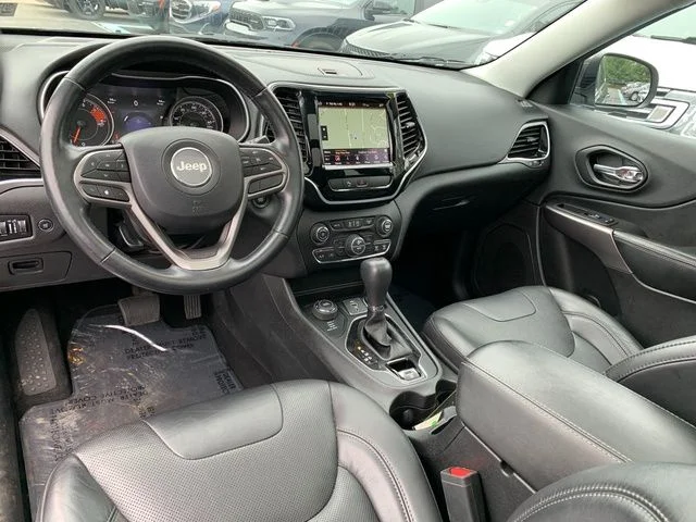 Used 2020 Gray Jeep Limited image 17