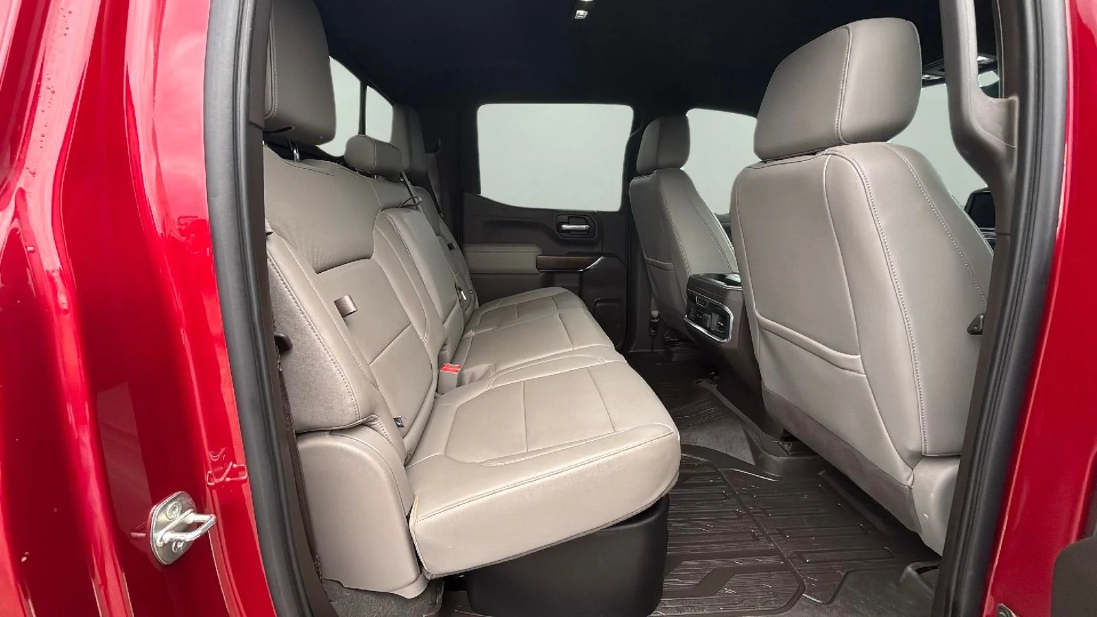 2021 GMC Sierra 1500 SLT - Photo 11
