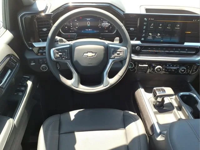 New 2026 Polar White Tricoat Chevrolet LTZ image 4