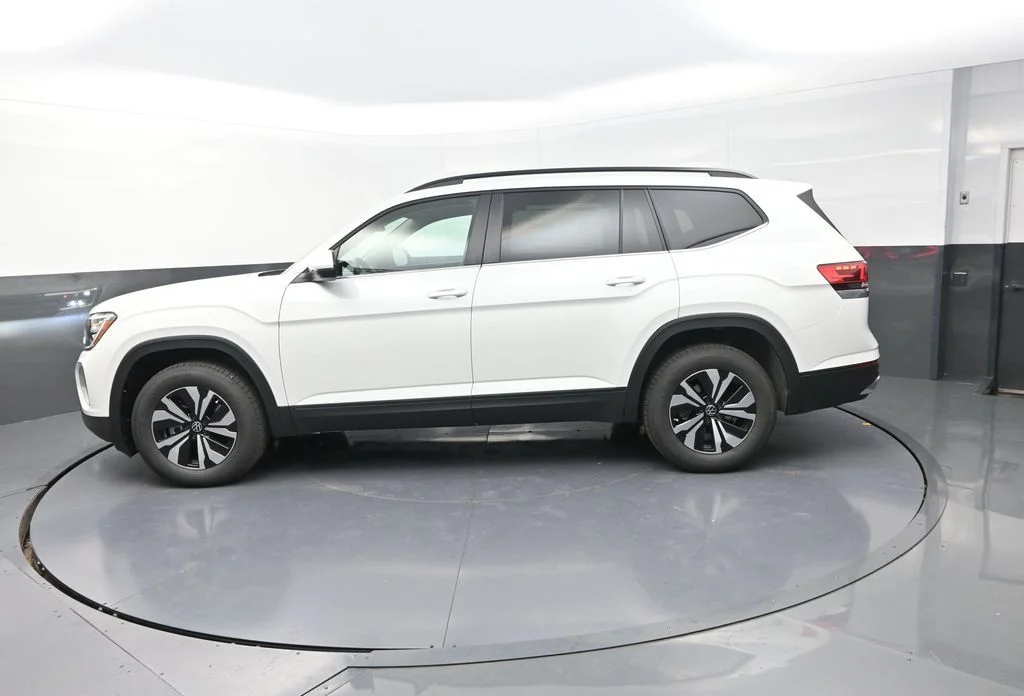 2026 Volkswagen Atlas SE - Photo 6