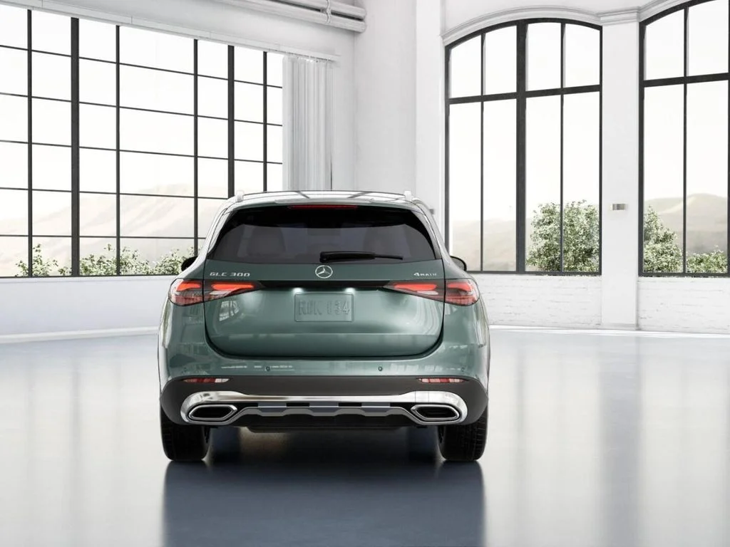 New 2026 Silver Mercedes-Benz GLC 300 image 25