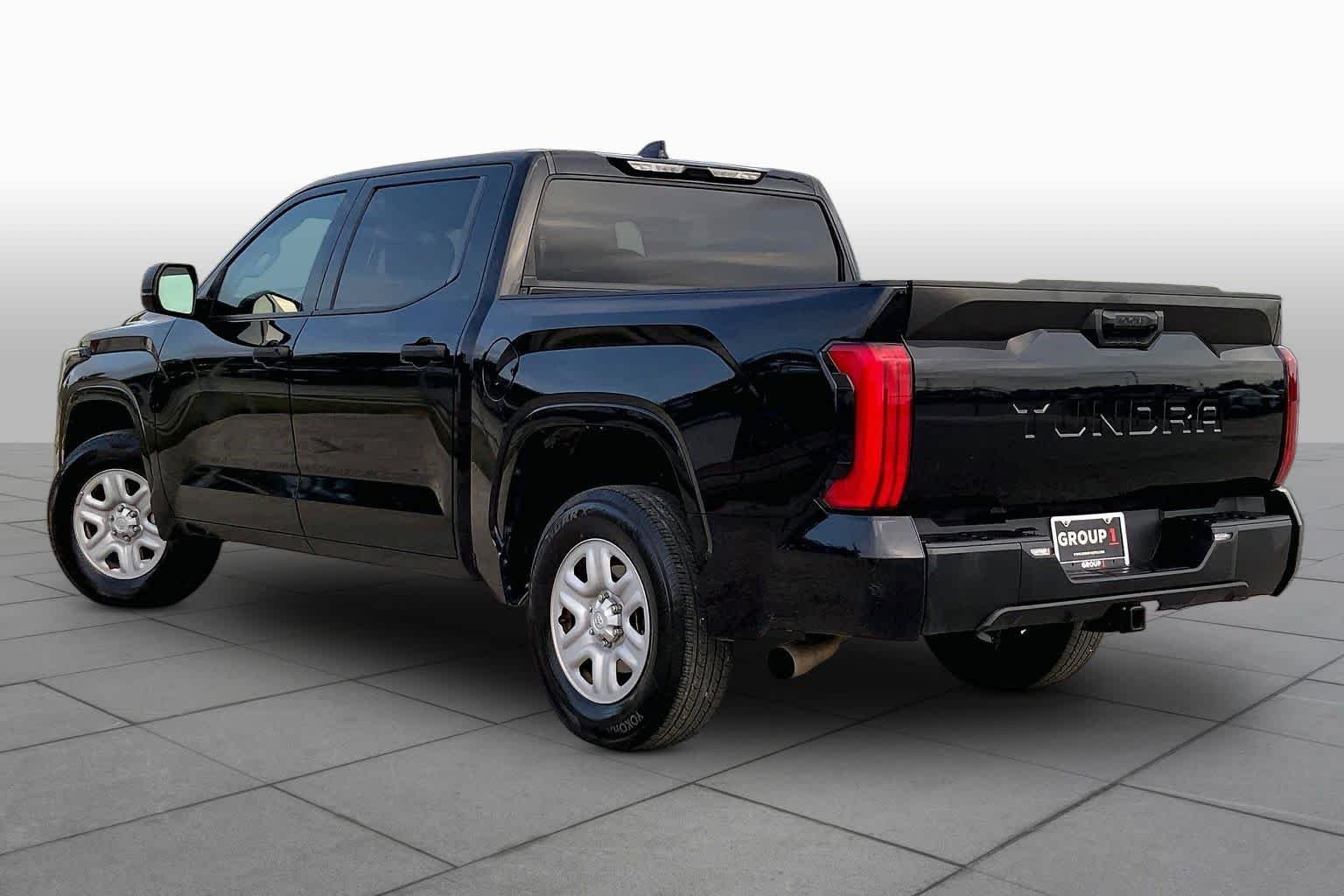 Used 2022 Midnight Black Metallic Toyota SR image 12