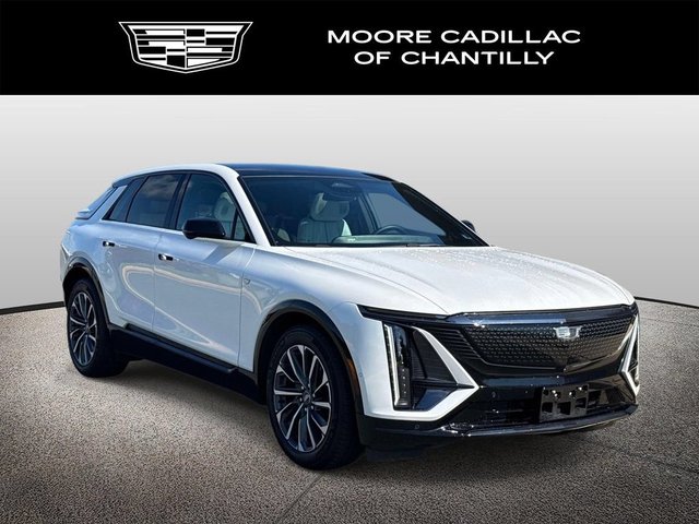 2024 Cadillac LYRIQ Sport 2