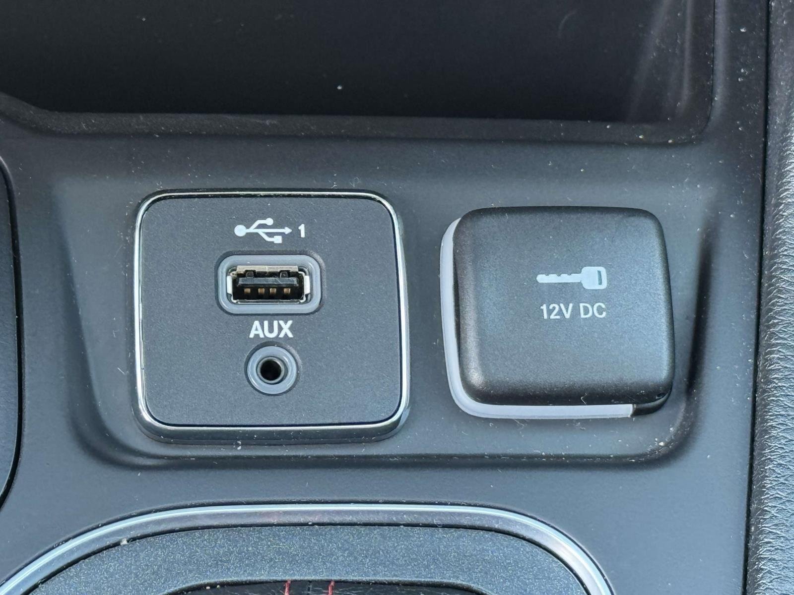 Used 2022 Sting-Gray Clearcoat Jeep Trailhawk image 7