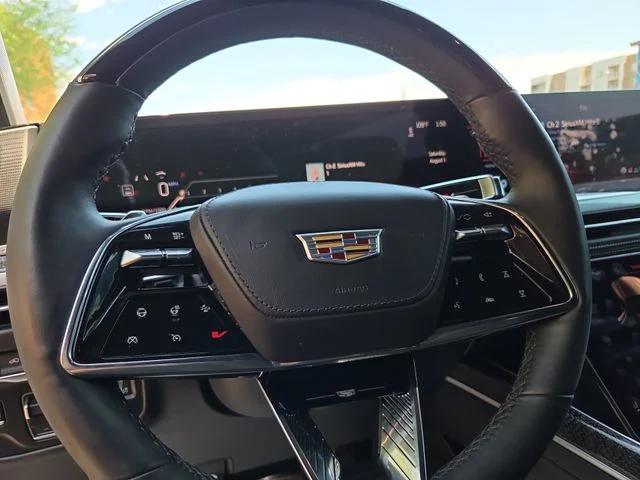 Used 2025 White Cadillac V-Series image 10