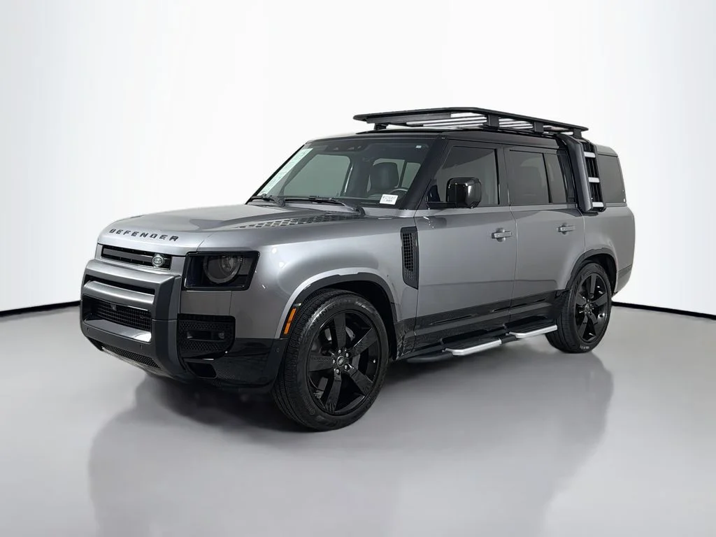 Used 2023 Eiger Grey Metallic Land Rover X-Dynamic SE image 1