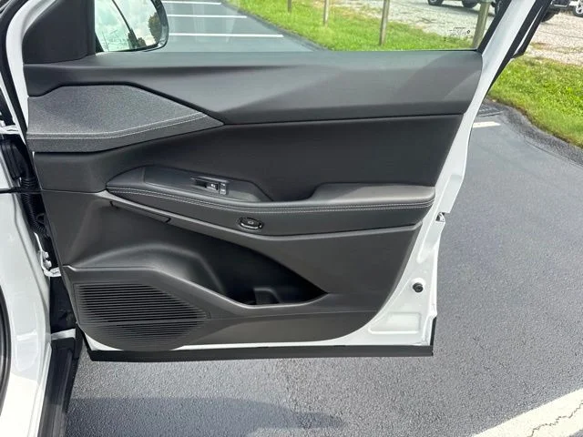 New 2026 Bright White Clearcoat Jeep Laredo image 9