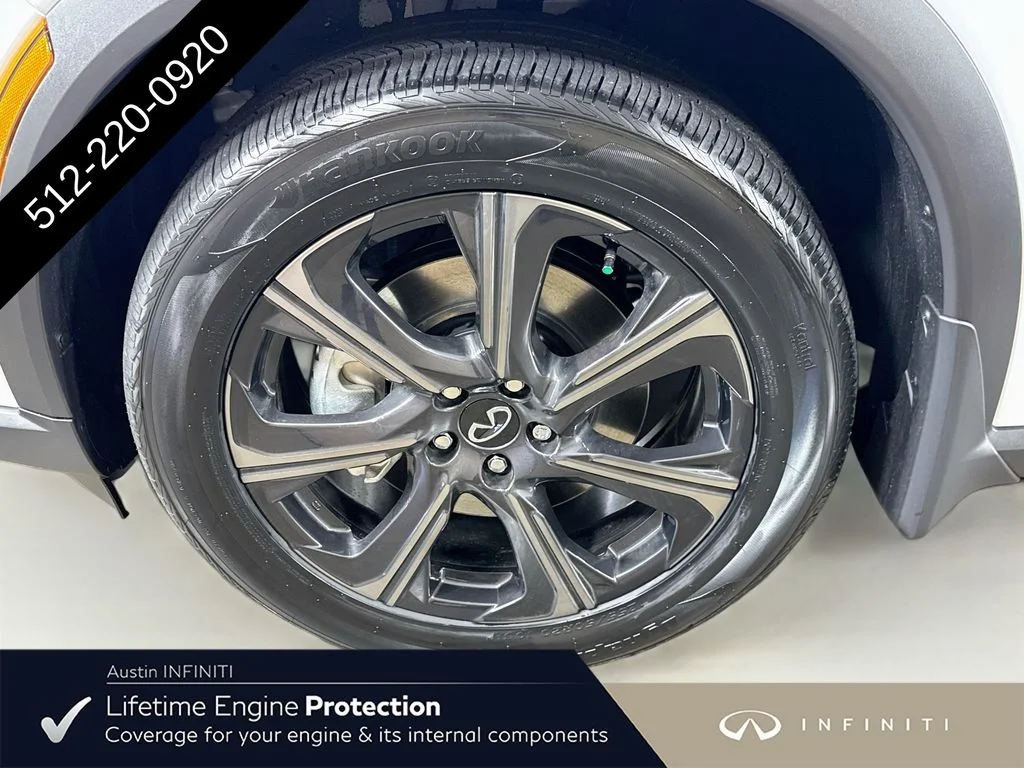 New 2027 White INFINITI Autograph image 43