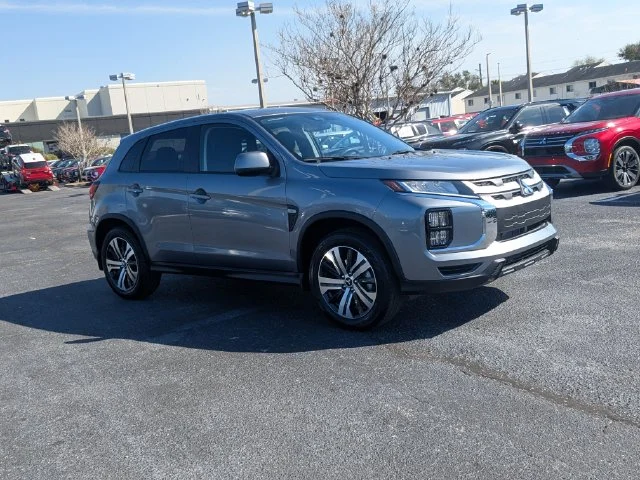 New 2027 Gray Mitsubishi ES image 4