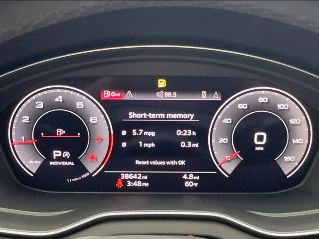 Used 2022 Black Audi  image 39