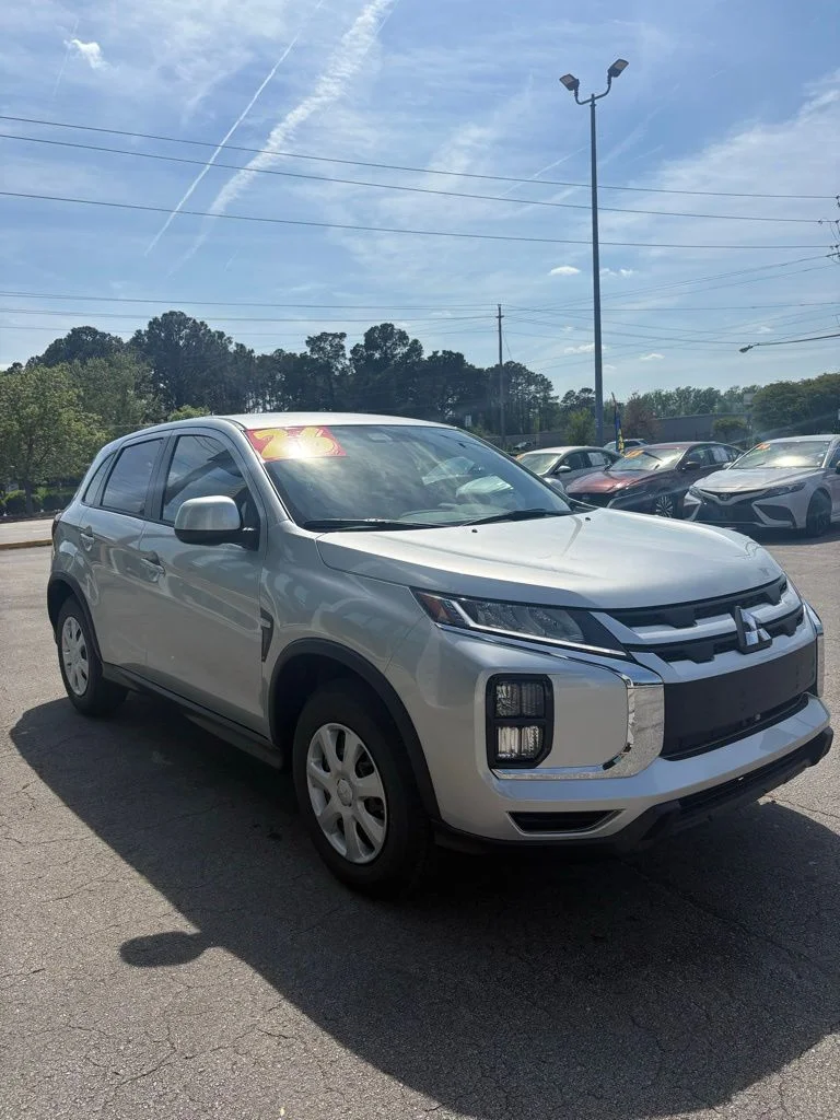 New 2026 Silver Mitsubishi 2.0 S image 7