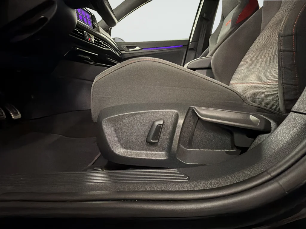 2024 Volkswagen Golf GTI S - Photo 17